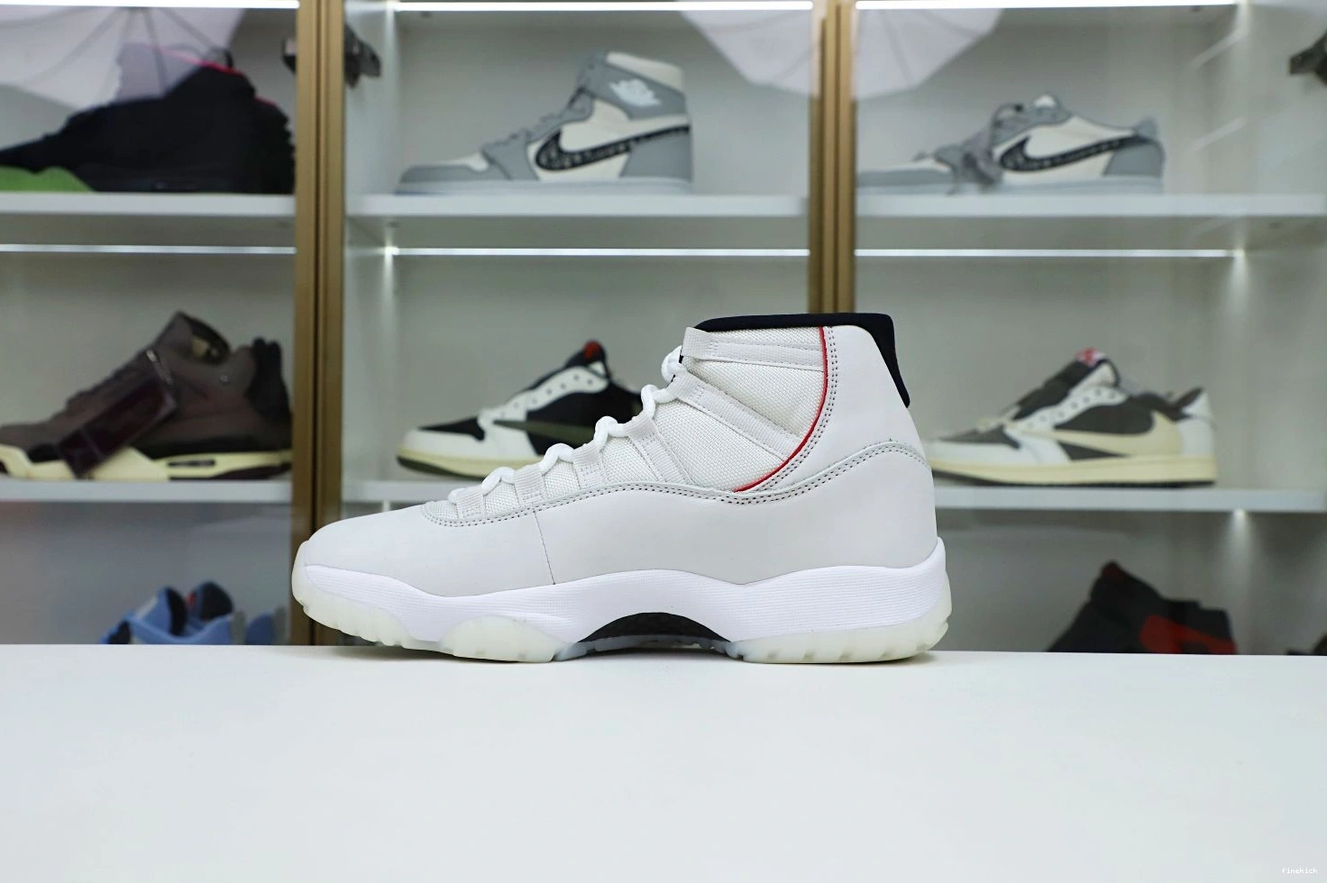 RETRO AIR XI TINT 11 PLATINUM JORDAN 1217